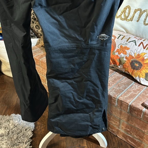 Columbia |Titanium Omni-Tech Insulated Waterproof Ski Snow Pants | Plus Size: 1X - Picture 4 of 11